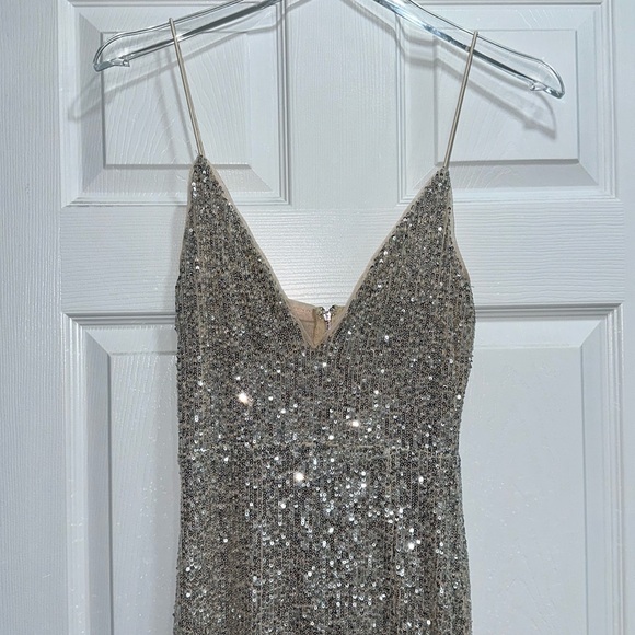 Women’s Fashionnova Dress Size Medium - Picture 1 of 7